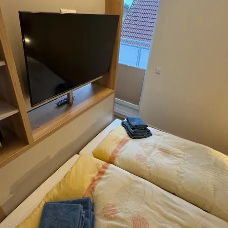 شقة Haus Am Waeldchen 5 *